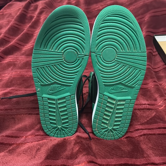 Air Jordan 1 high pine green - Picture 2 of 5